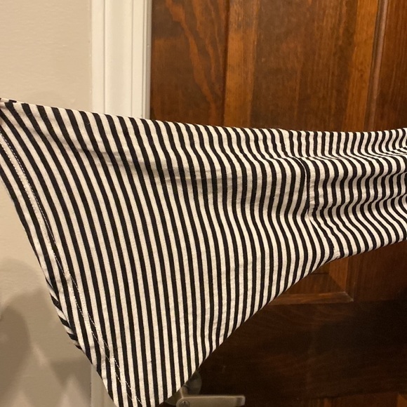 Arizona Jean Co. Long Sleeve Striped Knotted Tie Bottom Bell Cuffs Top - Picture 4 of 7